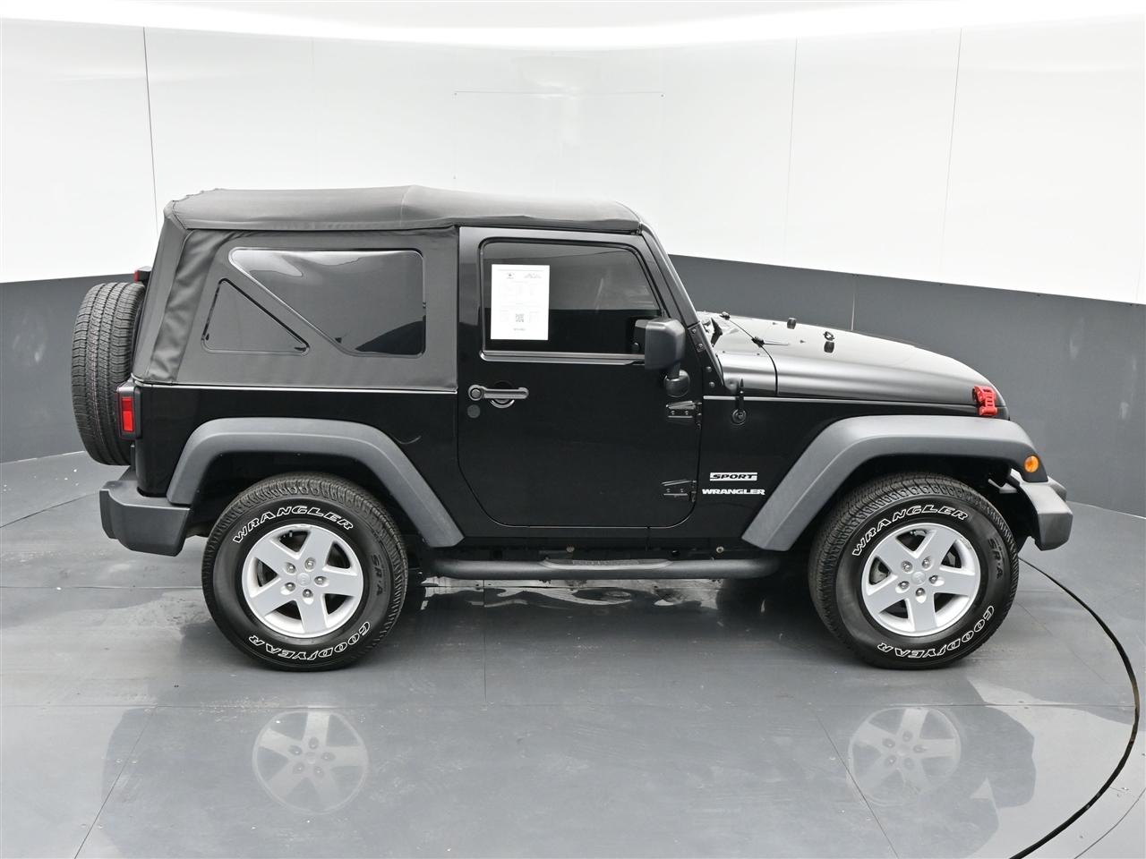 Jeep Wrangler Sport 4WD 2017