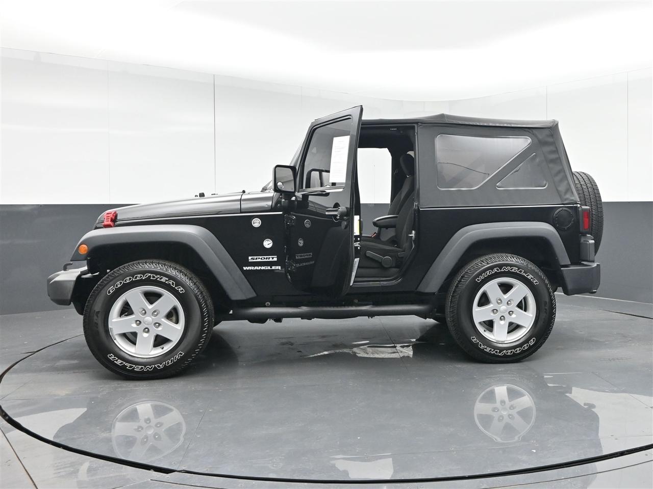 Jeep Wrangler Sport 4WD 2017