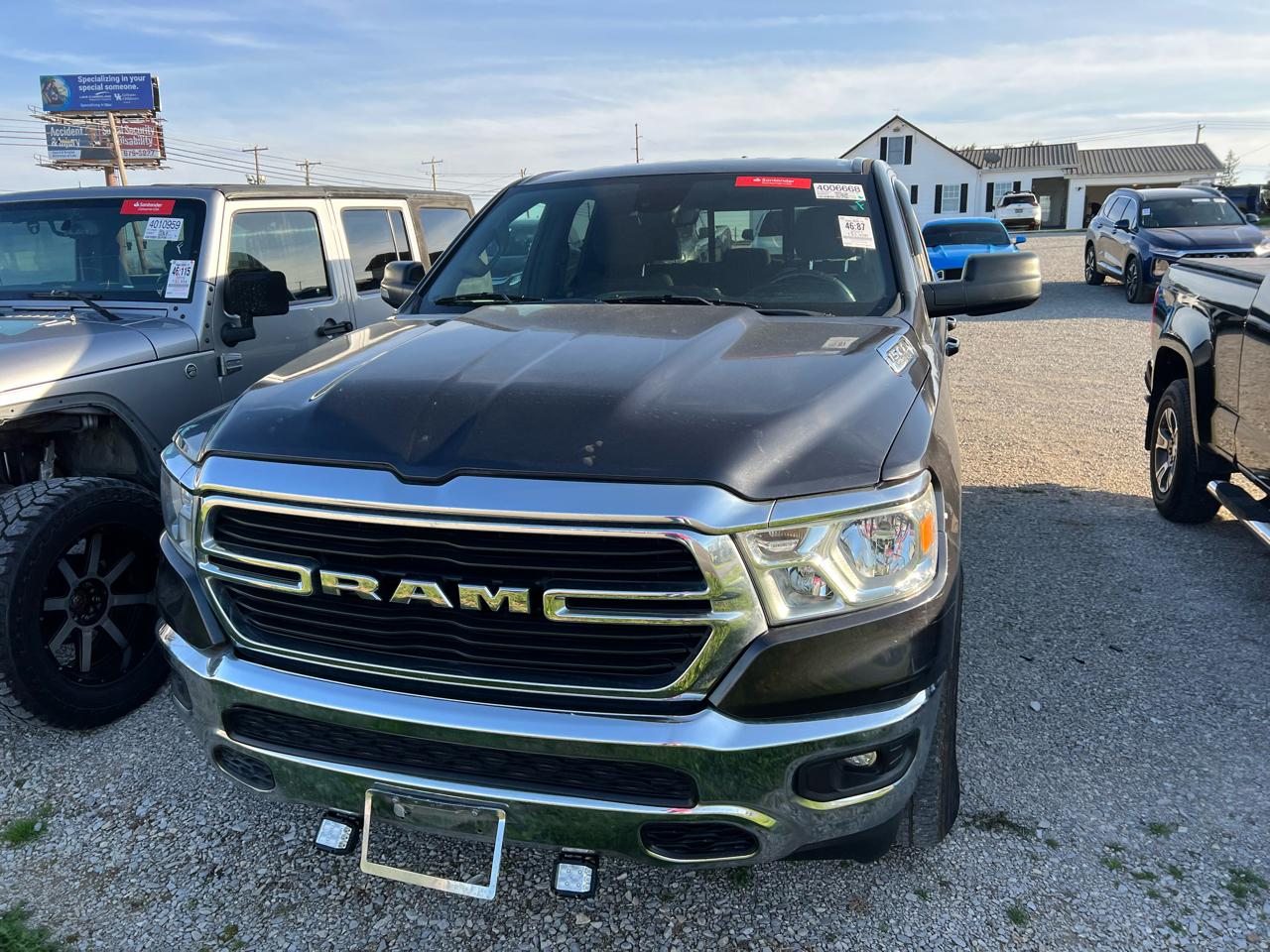 RAM 1500 Big Horn Quad Cab 4WD 2021