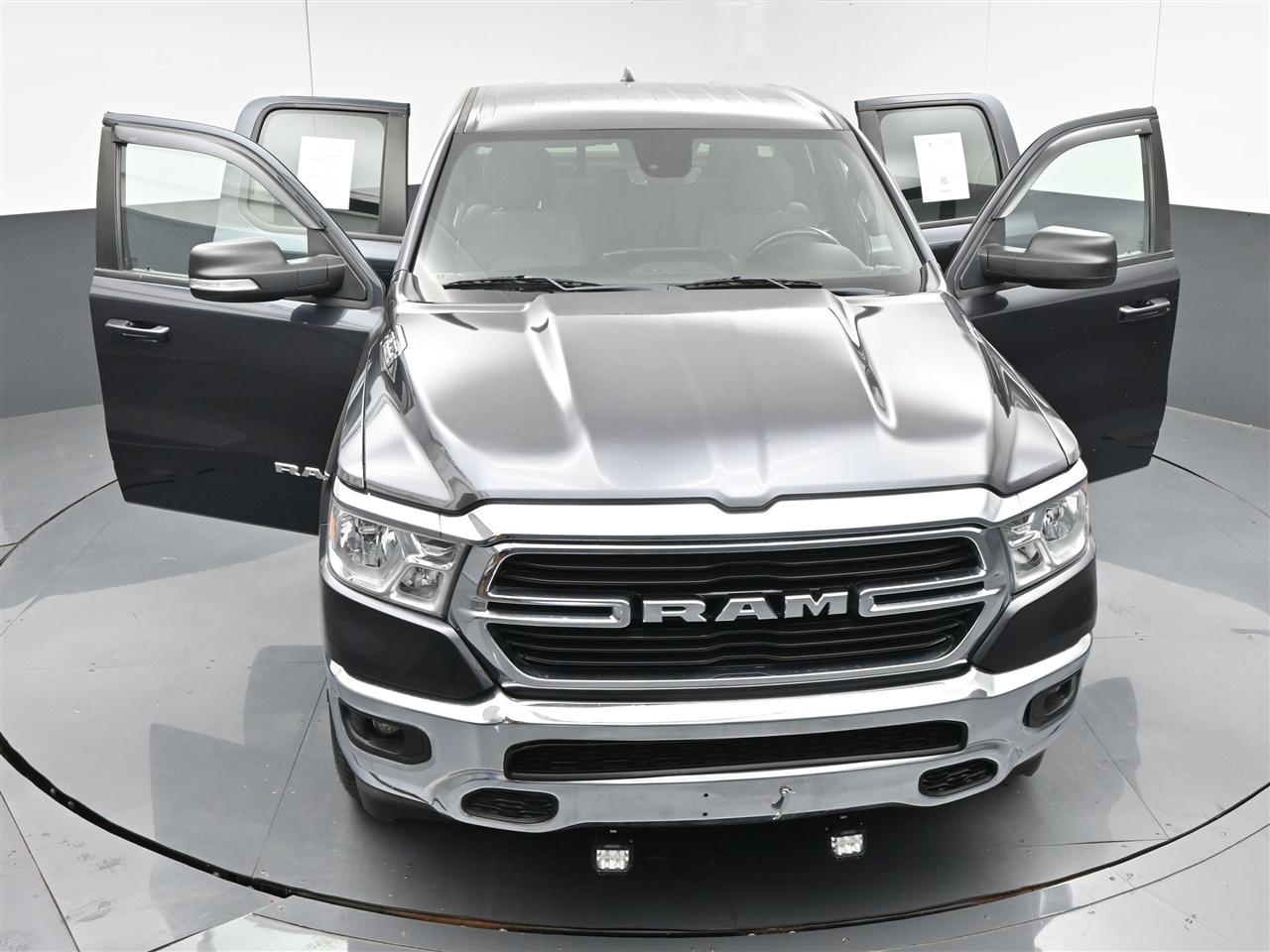 RAM 1500 Big Horn Quad Cab 4WD 2021