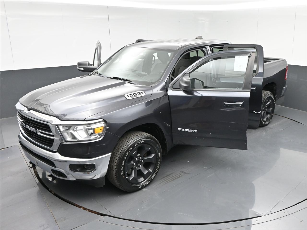 RAM 1500 Big Horn Quad Cab 4WD 2021