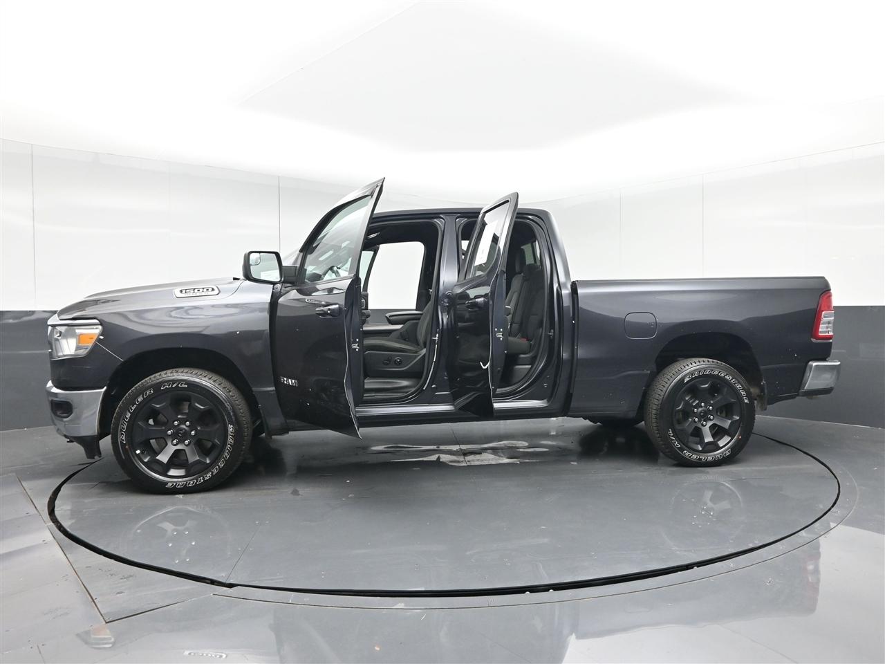 RAM 1500 Big Horn Quad Cab 4WD 2021