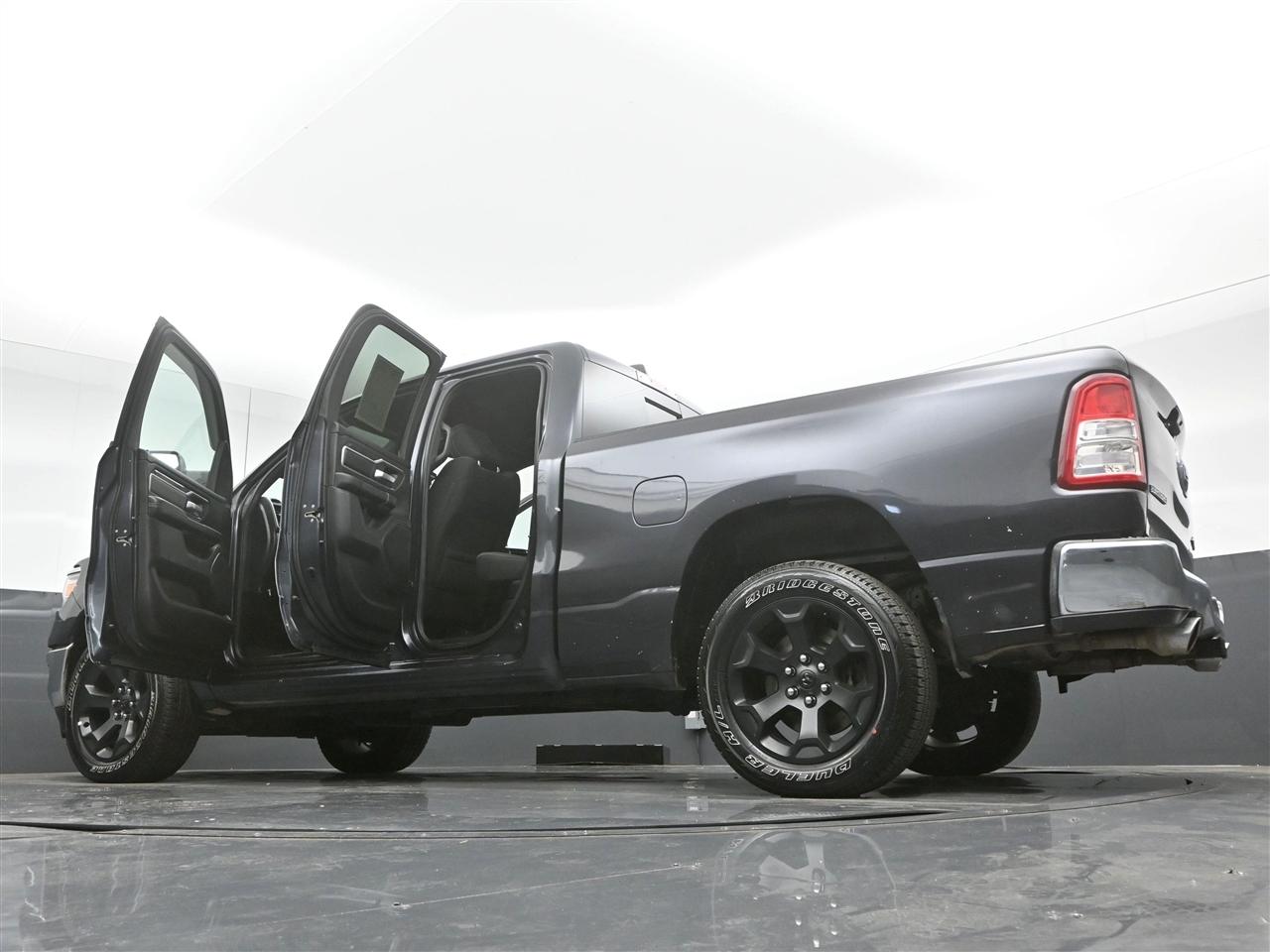 RAM 1500 Big Horn Quad Cab 4WD 2021