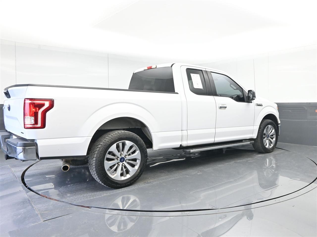 Ford F-150 XLT SuperCab 8-ft. 2WD 2015