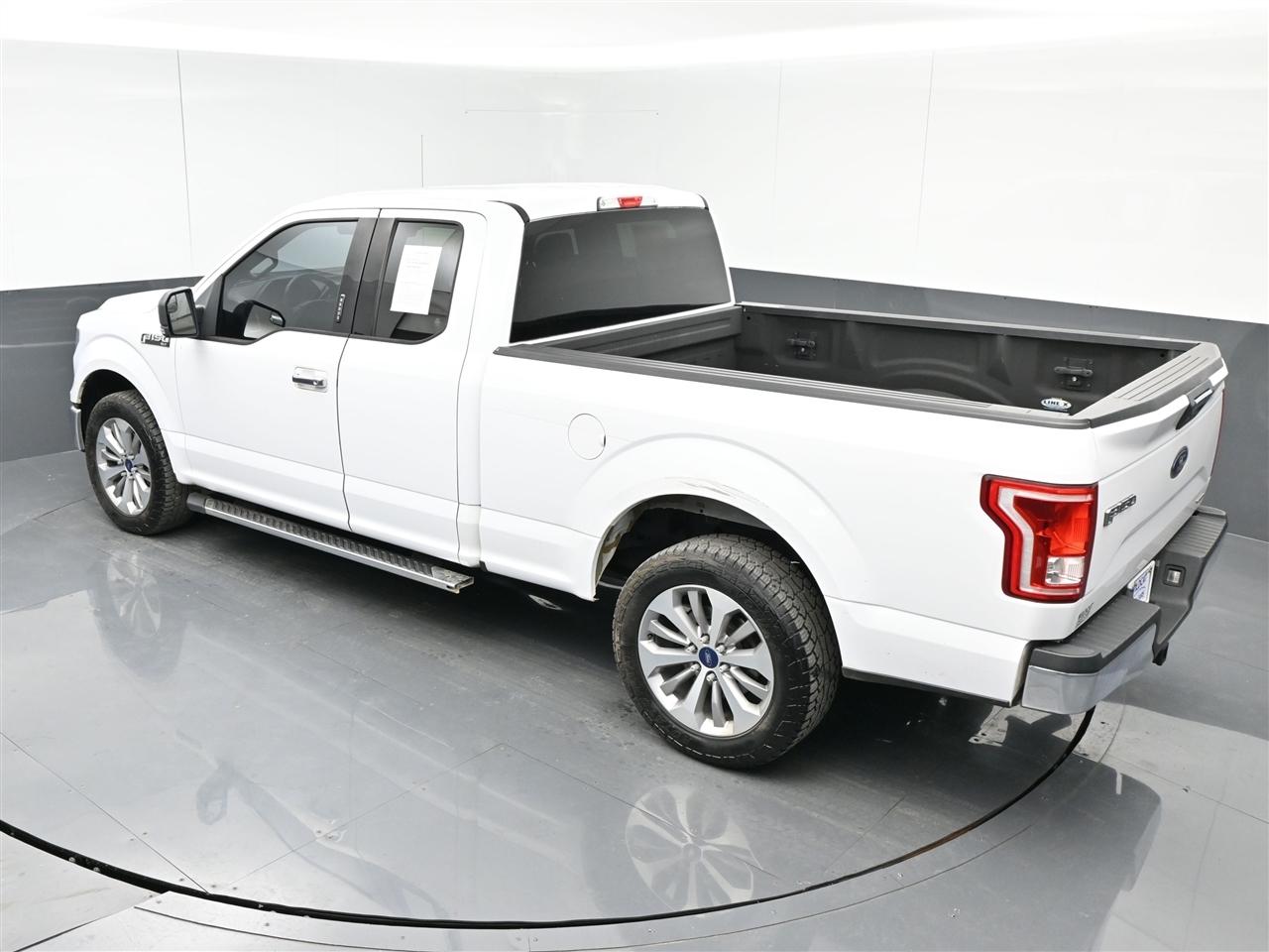 Ford F-150 XLT SuperCab 8-ft. 2WD 2015