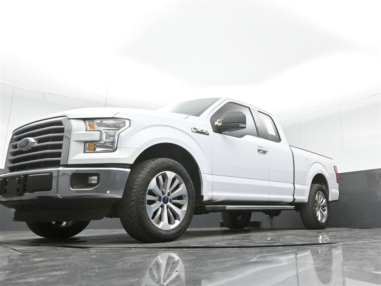 Ford F-150 XLT SuperCab 8-ft. 2WD 2015