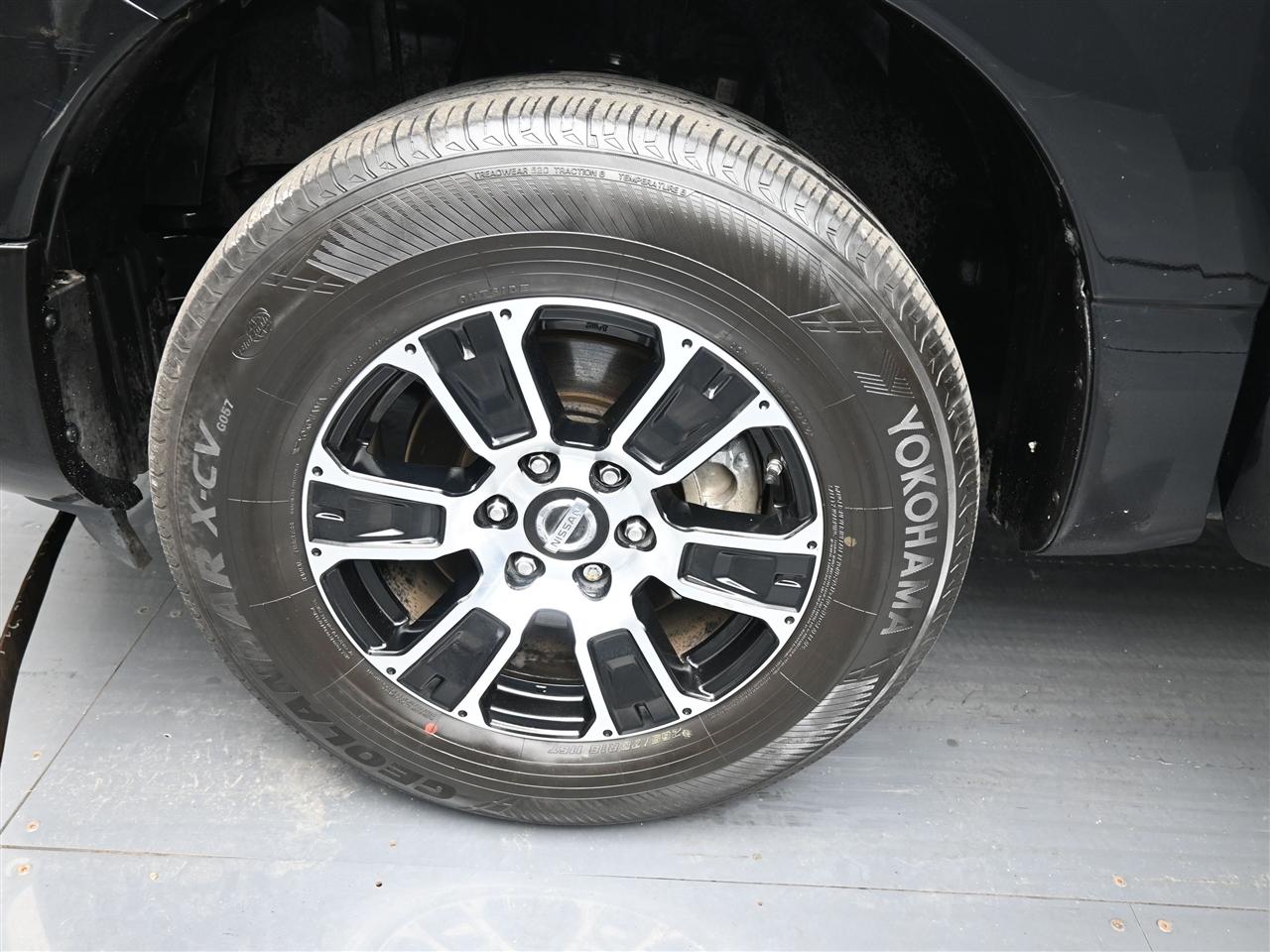 Nissan Titan SV Crew Cab 4WD 2021