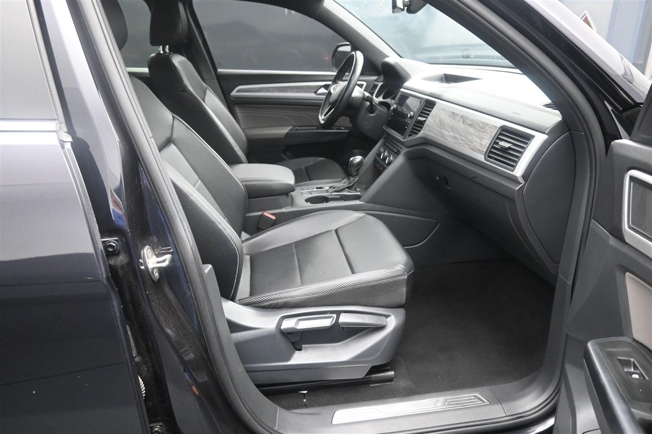 Volkswagen Atlas Cross Sport V6 SE w/Technology 2021