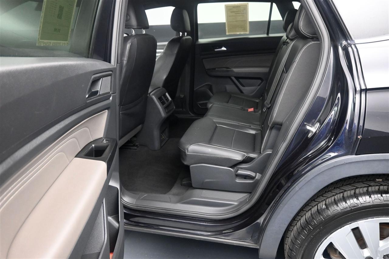Volkswagen Atlas Cross Sport V6 SE w/Technology 2021