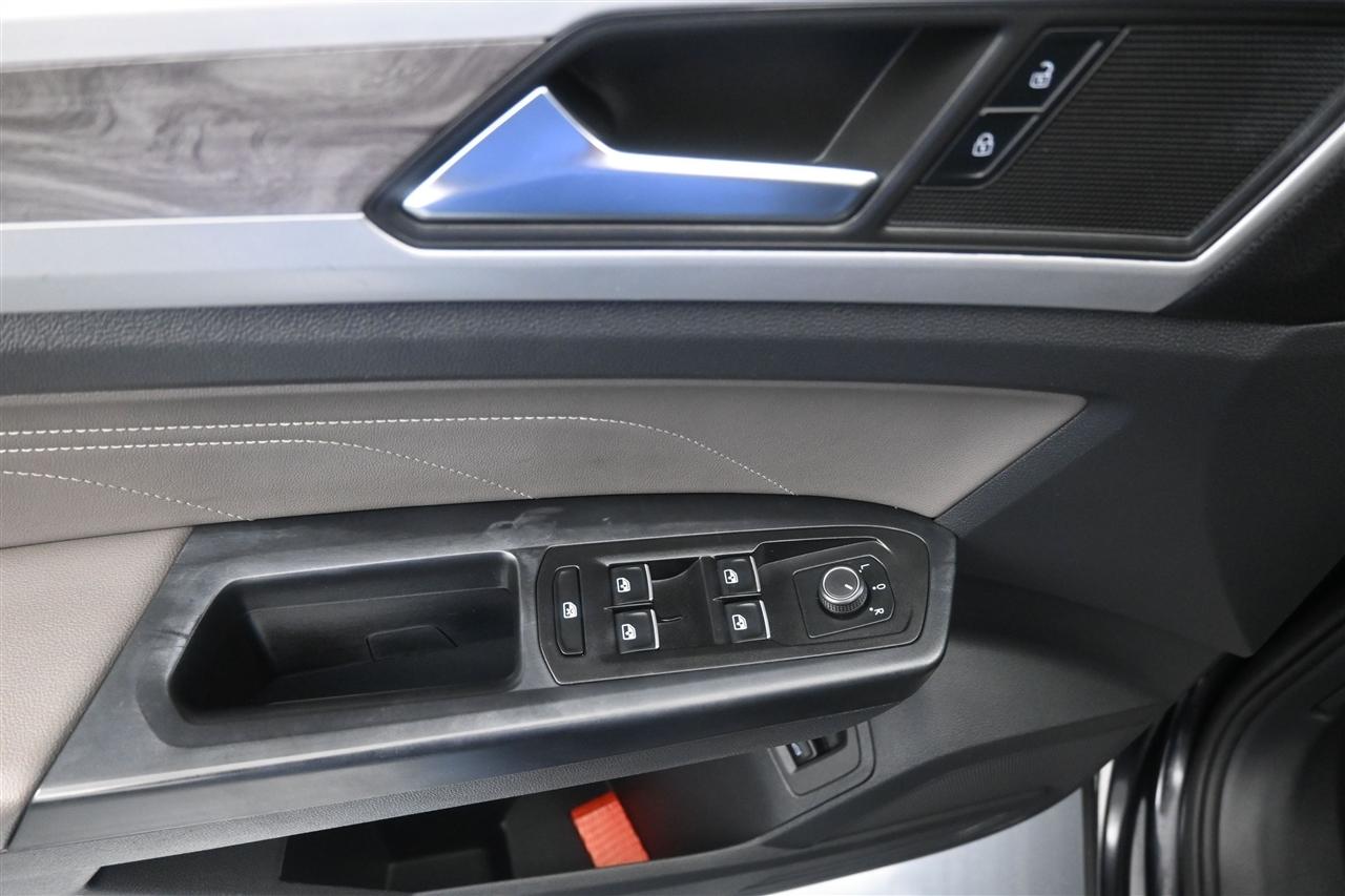 Volkswagen Atlas Cross Sport V6 SE w/Technology 2021
