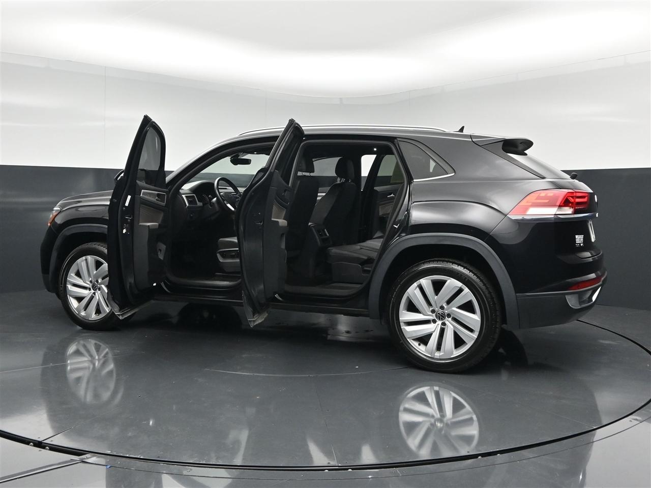 Volkswagen Atlas Cross Sport V6 SE w/Technology 2021