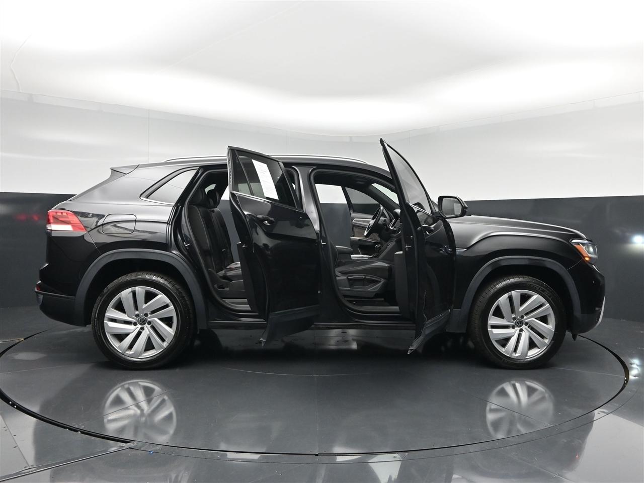 Volkswagen Atlas Cross Sport V6 SE w/Technology 2021
