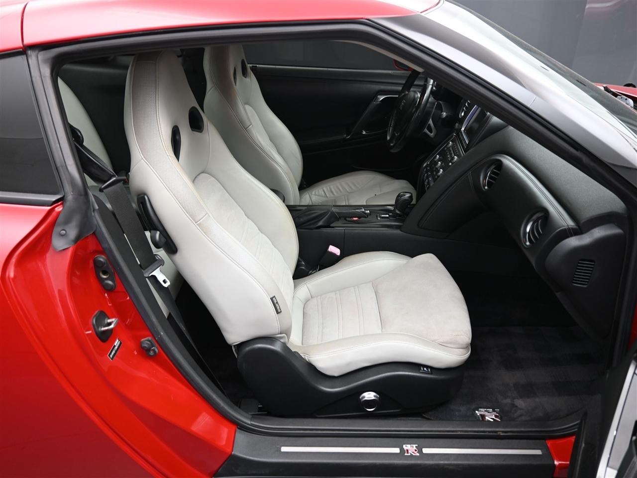 Nissan GT-R Premium 2013