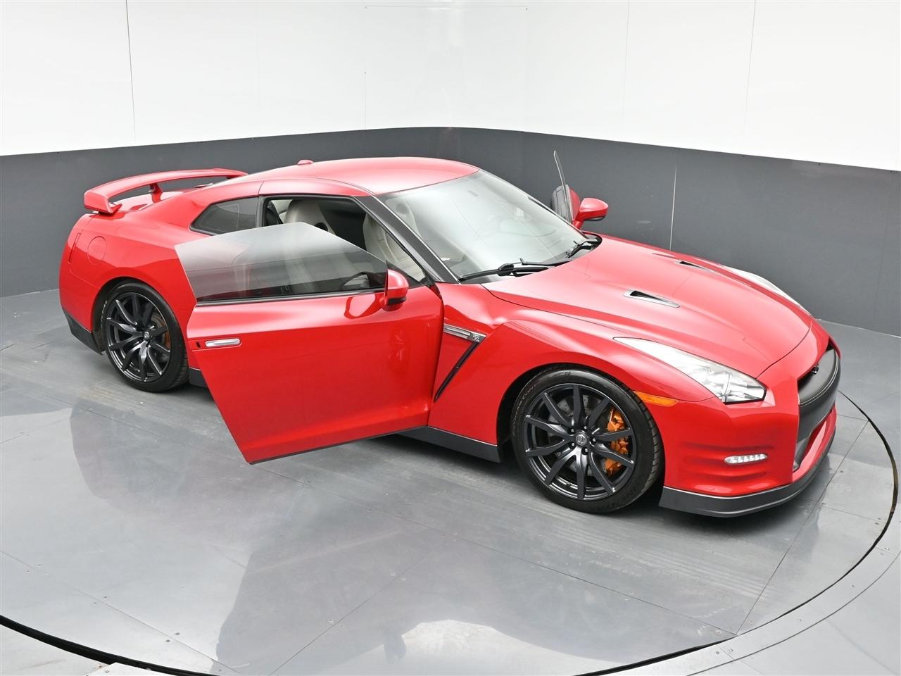 Nissan GT-R Premium 2013