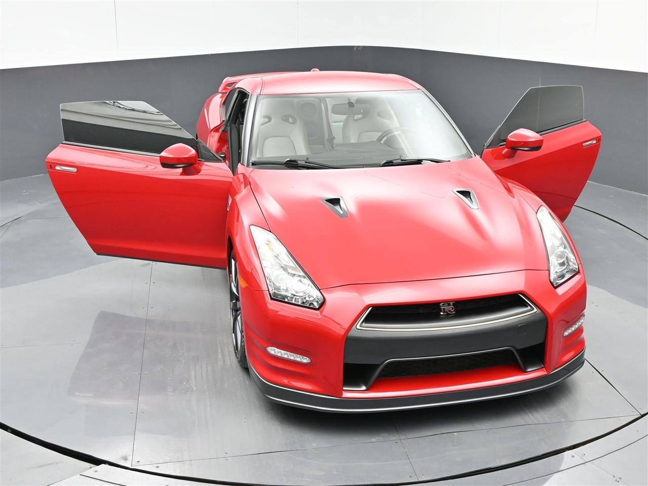 Nissan GT-R Premium 2013
