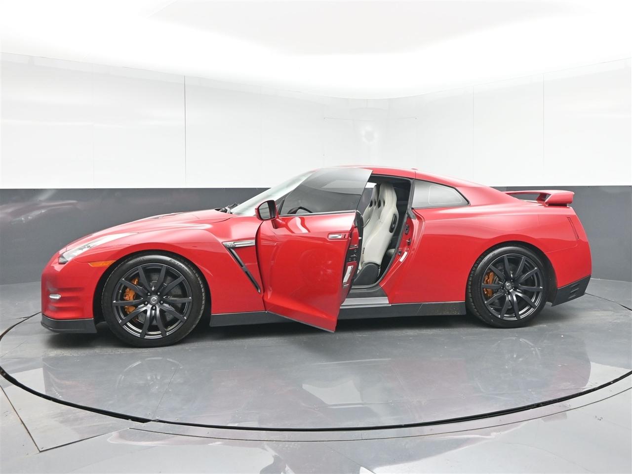 Nissan GT-R Premium 2013