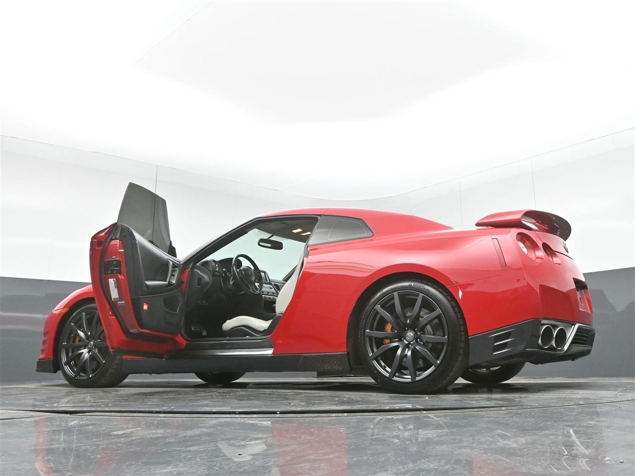 Nissan GT-R Premium 2013