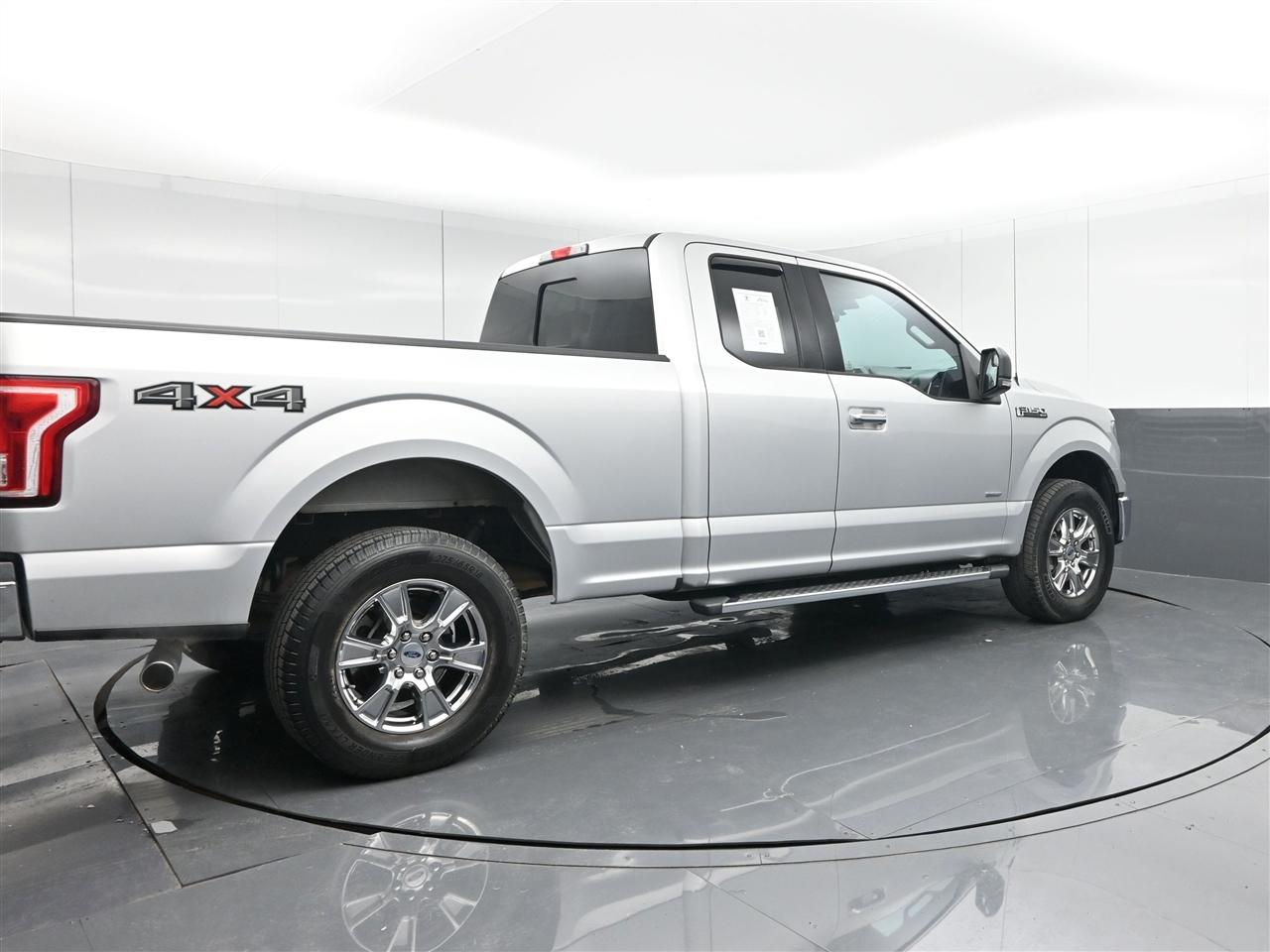Ford F-150 XLT SuperCab 8-ft. Bed 4WD 2016