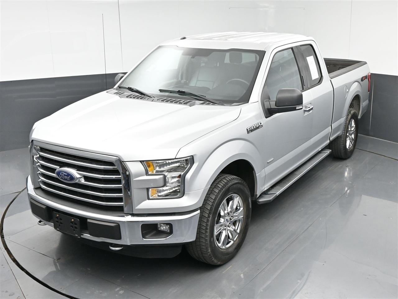 Ford F-150 XLT SuperCab 8-ft. Bed 4WD 2016