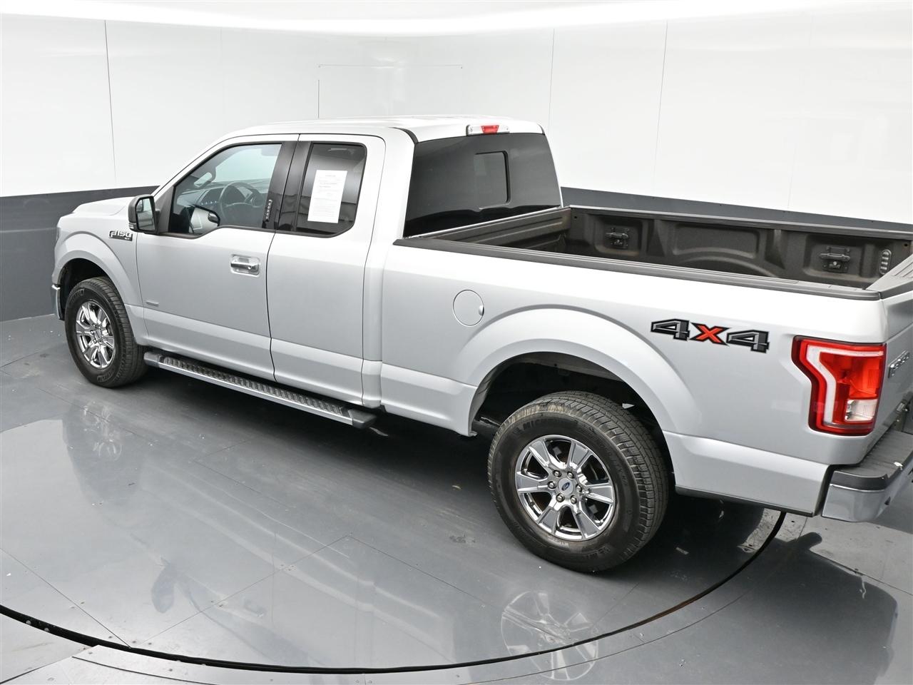 Ford F-150 XLT SuperCab 8-ft. Bed 4WD 2016