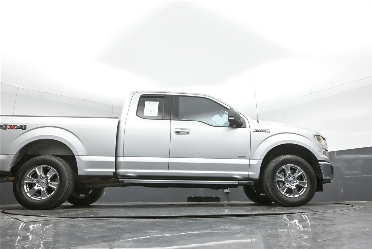 Ford F-150 XLT SuperCab 8-ft. Bed 4WD 2016