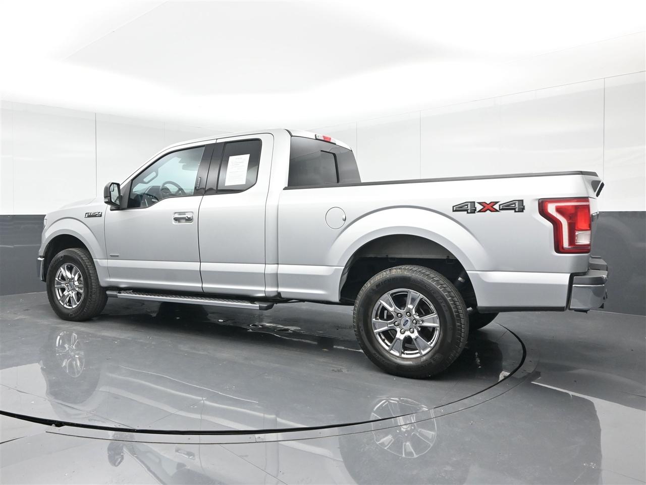 Ford F-150 XLT SuperCab 8-ft. Bed 4WD 2016