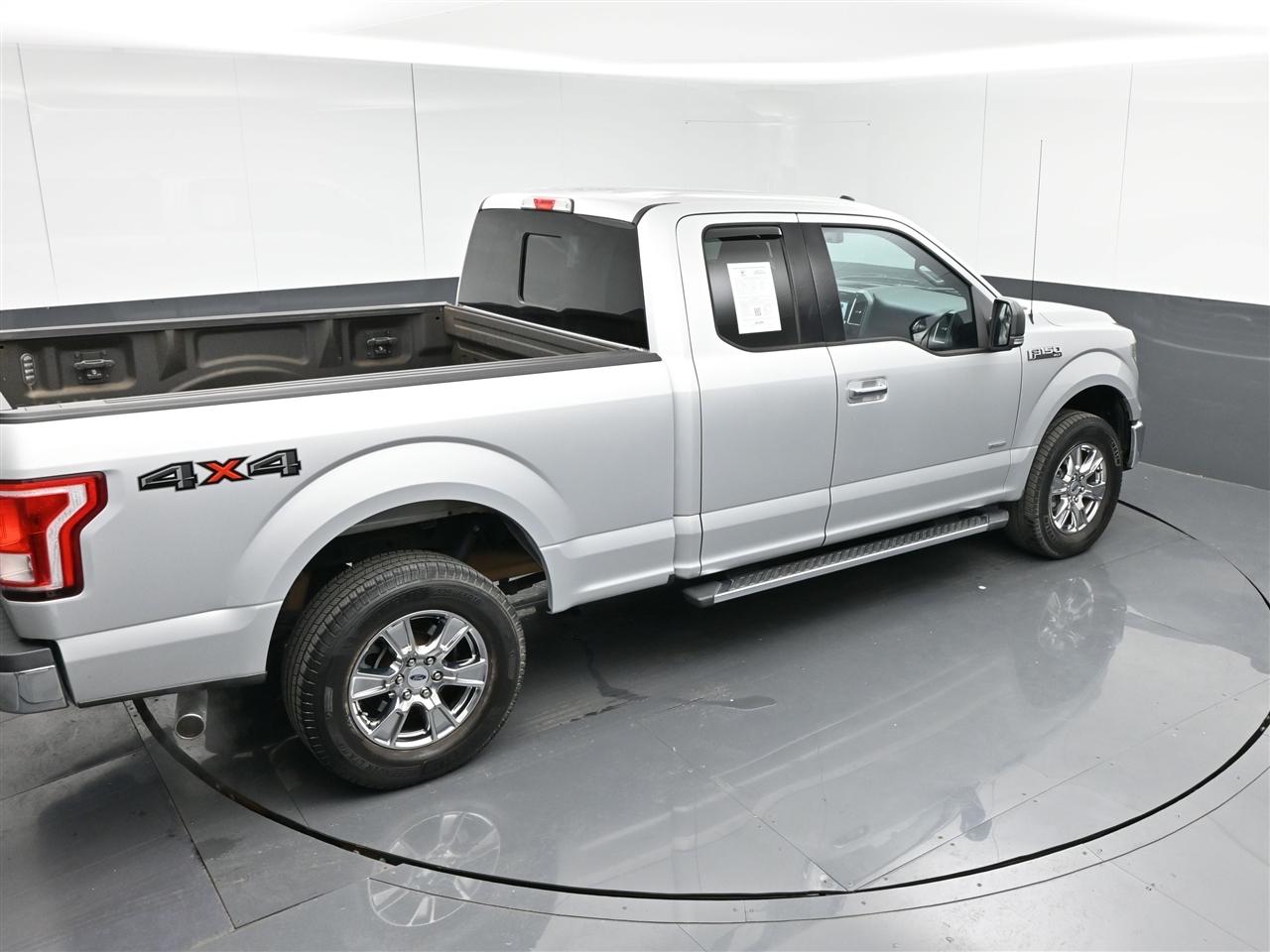 Ford F-150 XLT SuperCab 8-ft. Bed 4WD 2016
