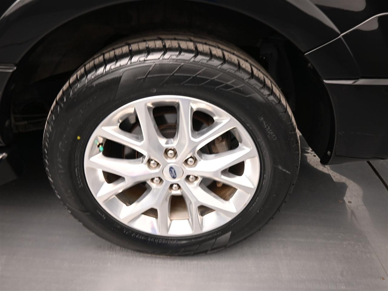 Ford Expedition EL Limited 4WD 2017