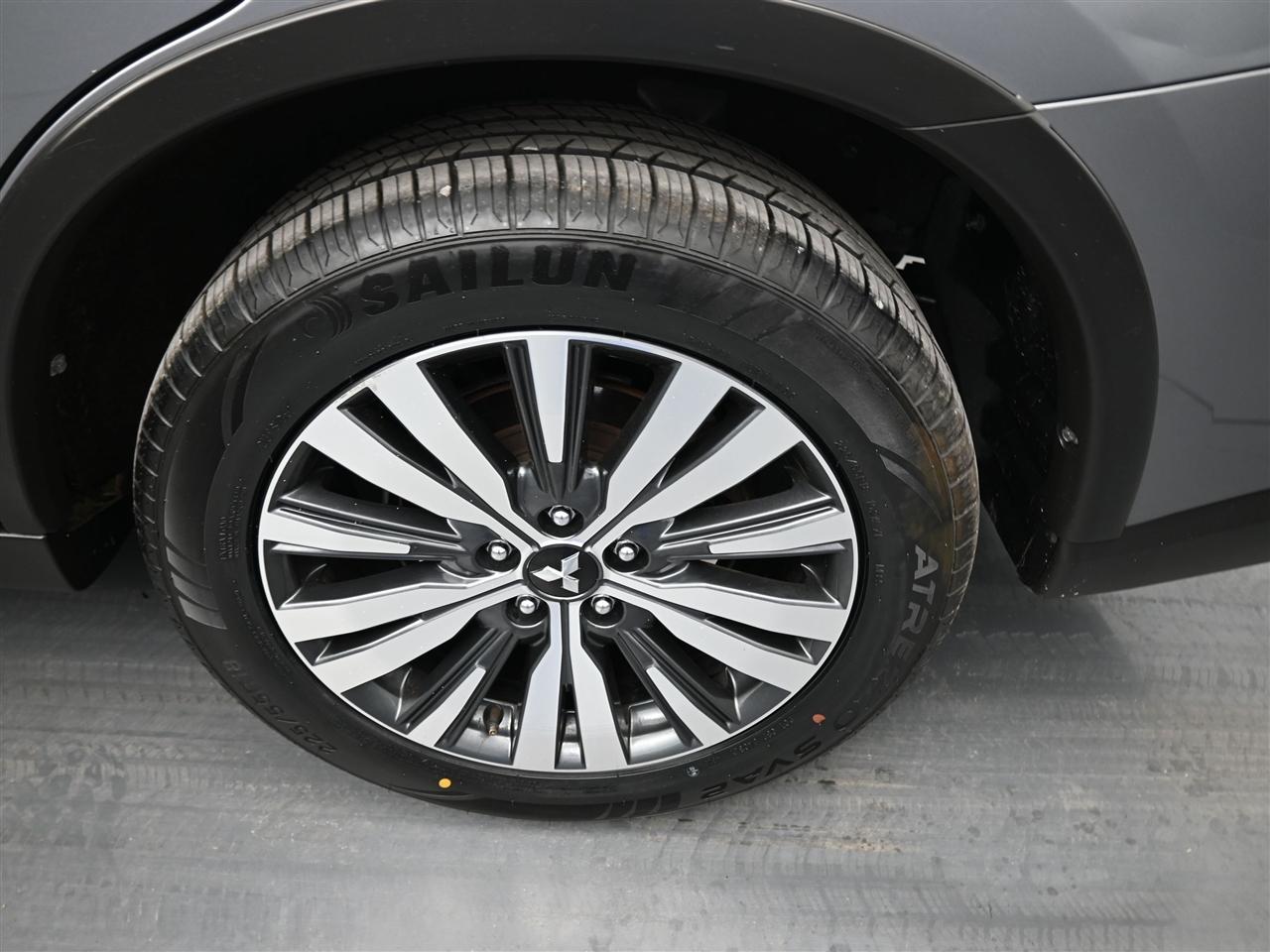 Mitsubishi Outlander SEL AWD 2020