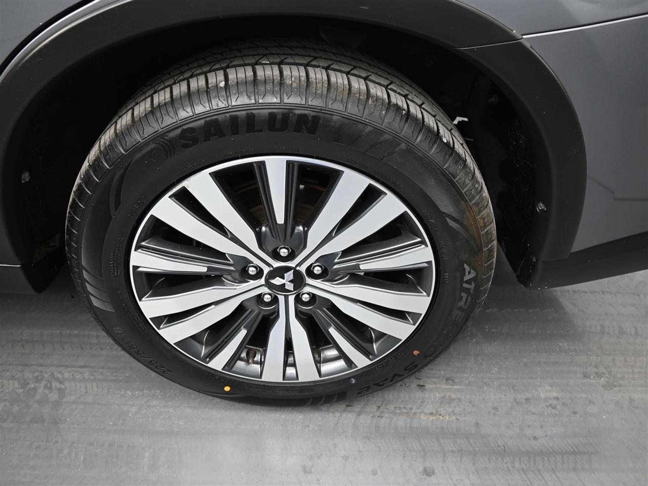 Mitsubishi Outlander SEL AWD 2020