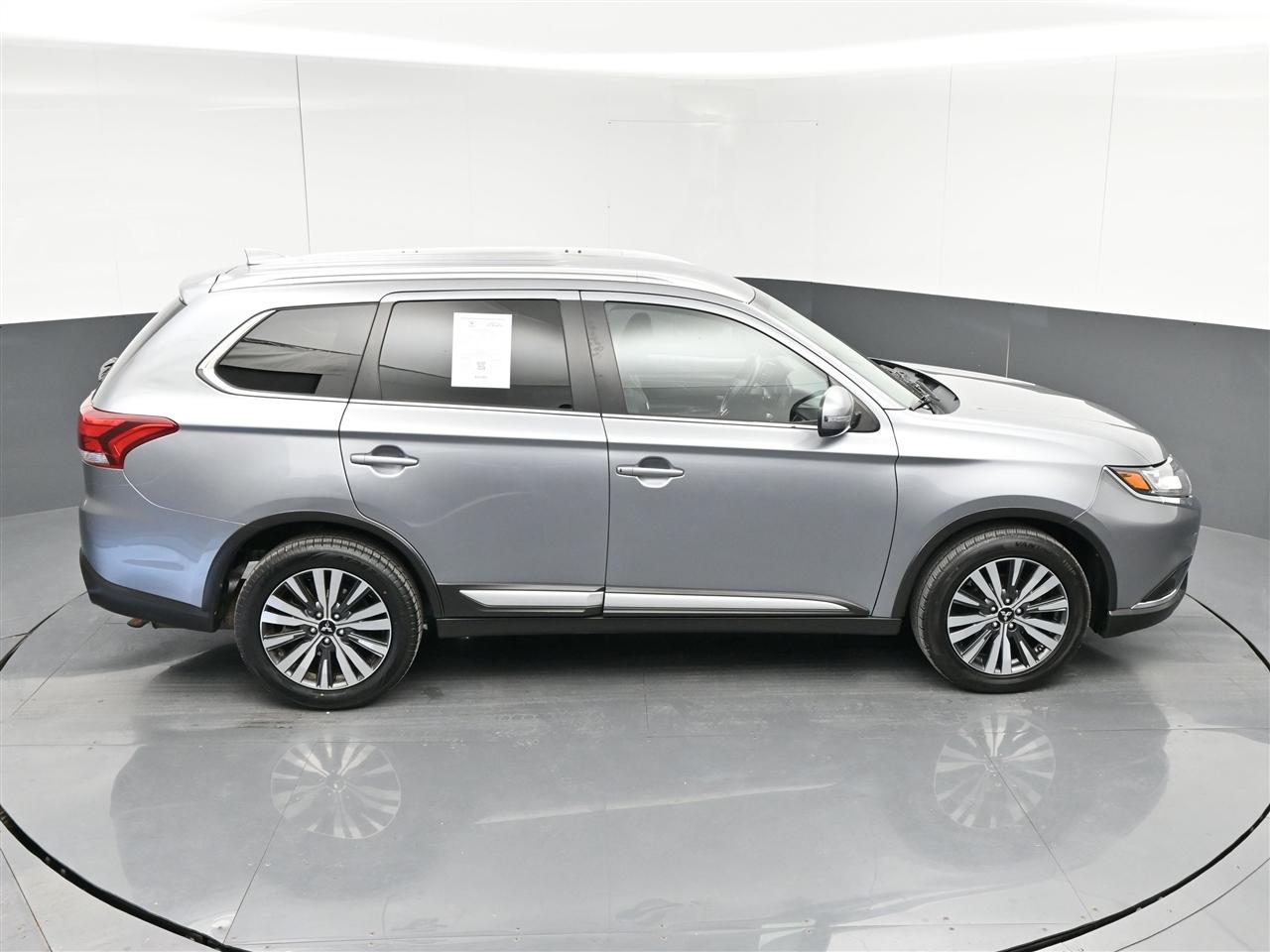 Mitsubishi Outlander SEL AWD 2020