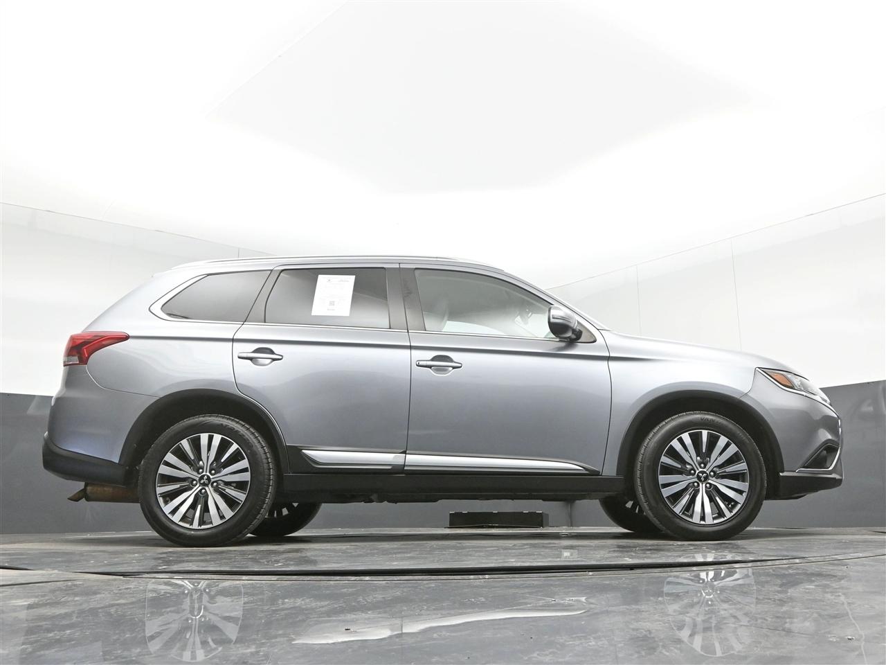 Mitsubishi Outlander SEL AWD 2020