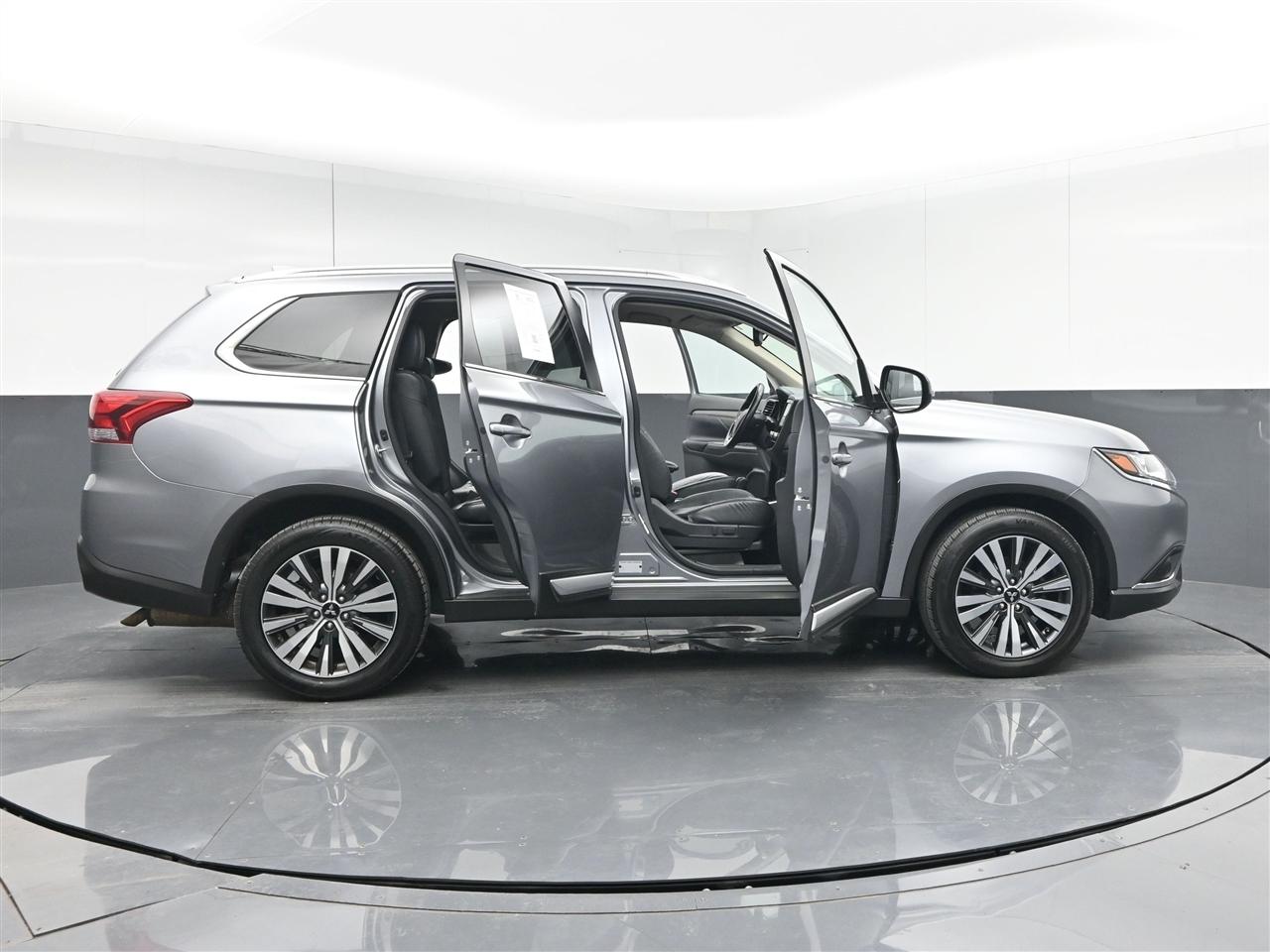 Mitsubishi Outlander SEL AWD 2020