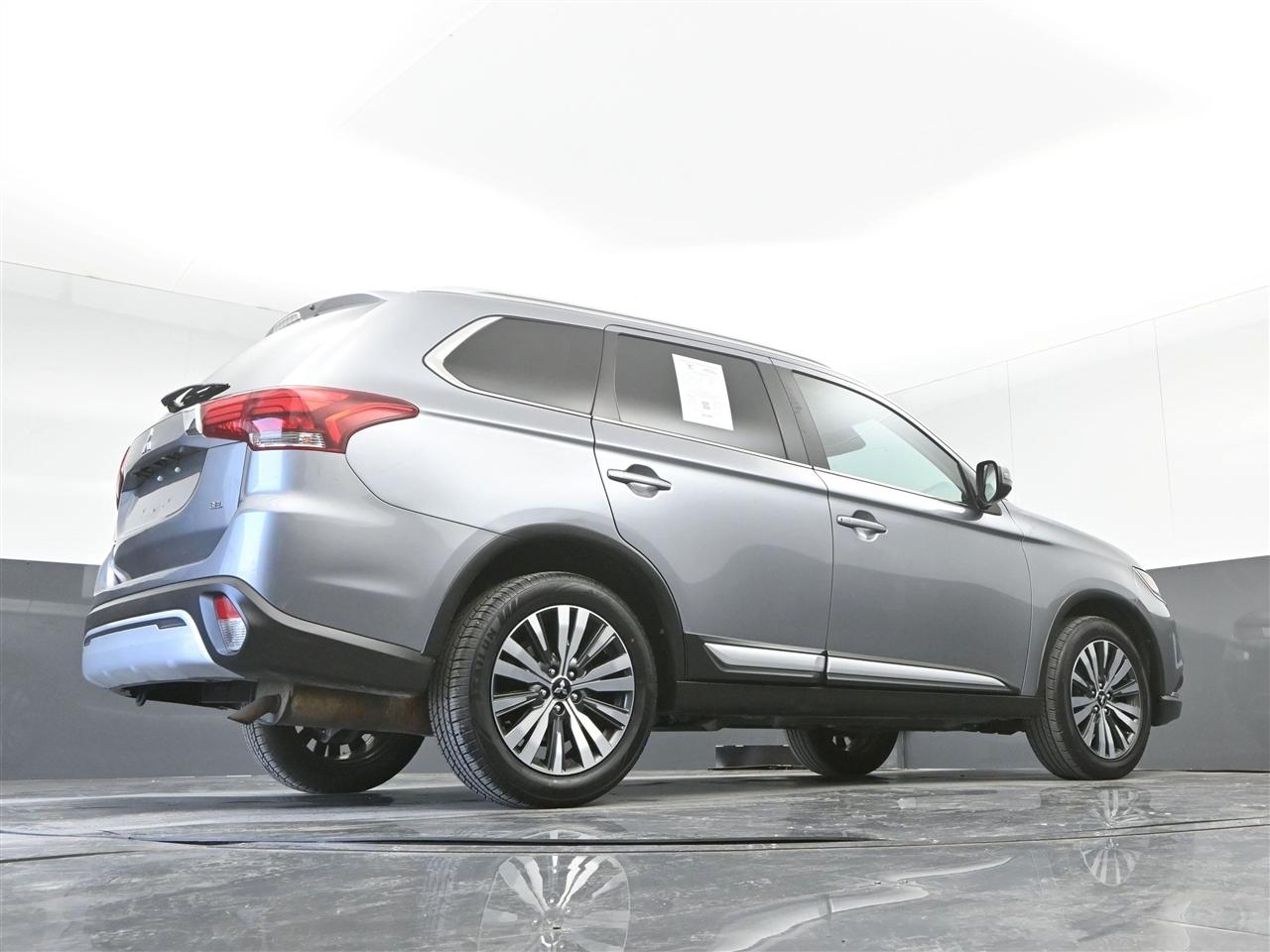 Mitsubishi Outlander SEL AWD 2020