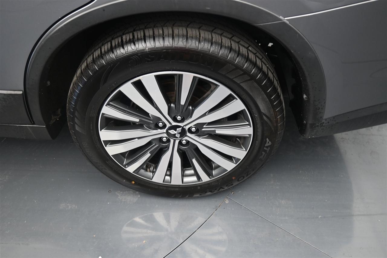 Mitsubishi Outlander SEL AWD 2020