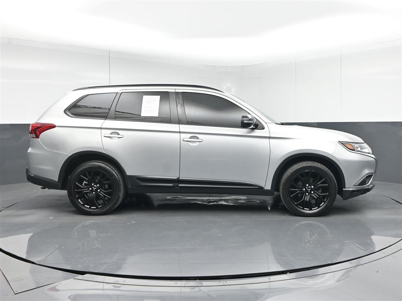 Mitsubishi Outlander SEL AWD 2018