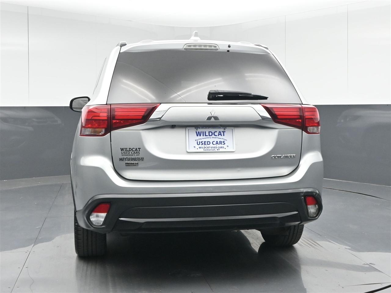 Mitsubishi Outlander SEL AWD 2018
