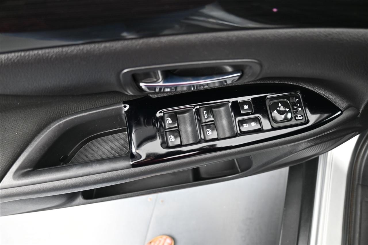 Mitsubishi Outlander SEL AWD 2018