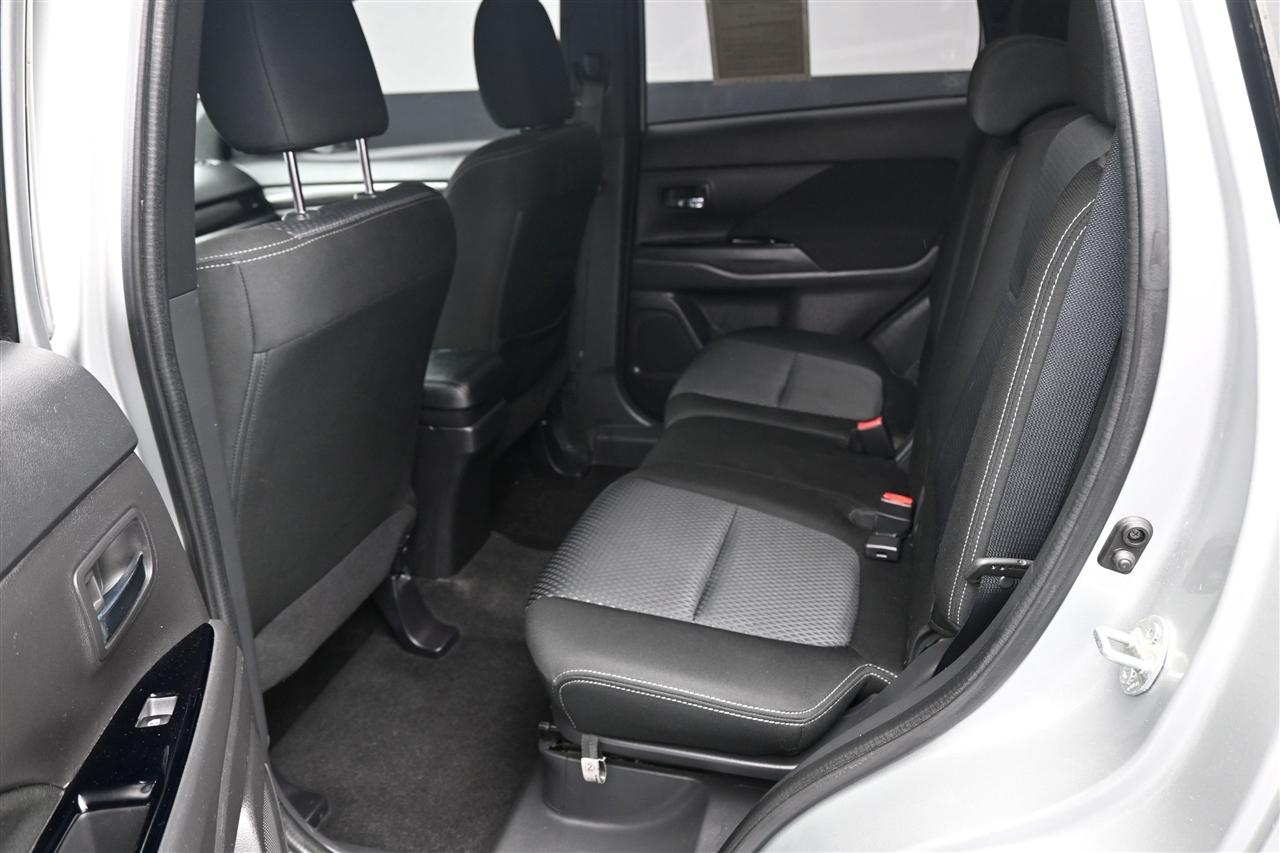 Mitsubishi Outlander SEL AWD 2018