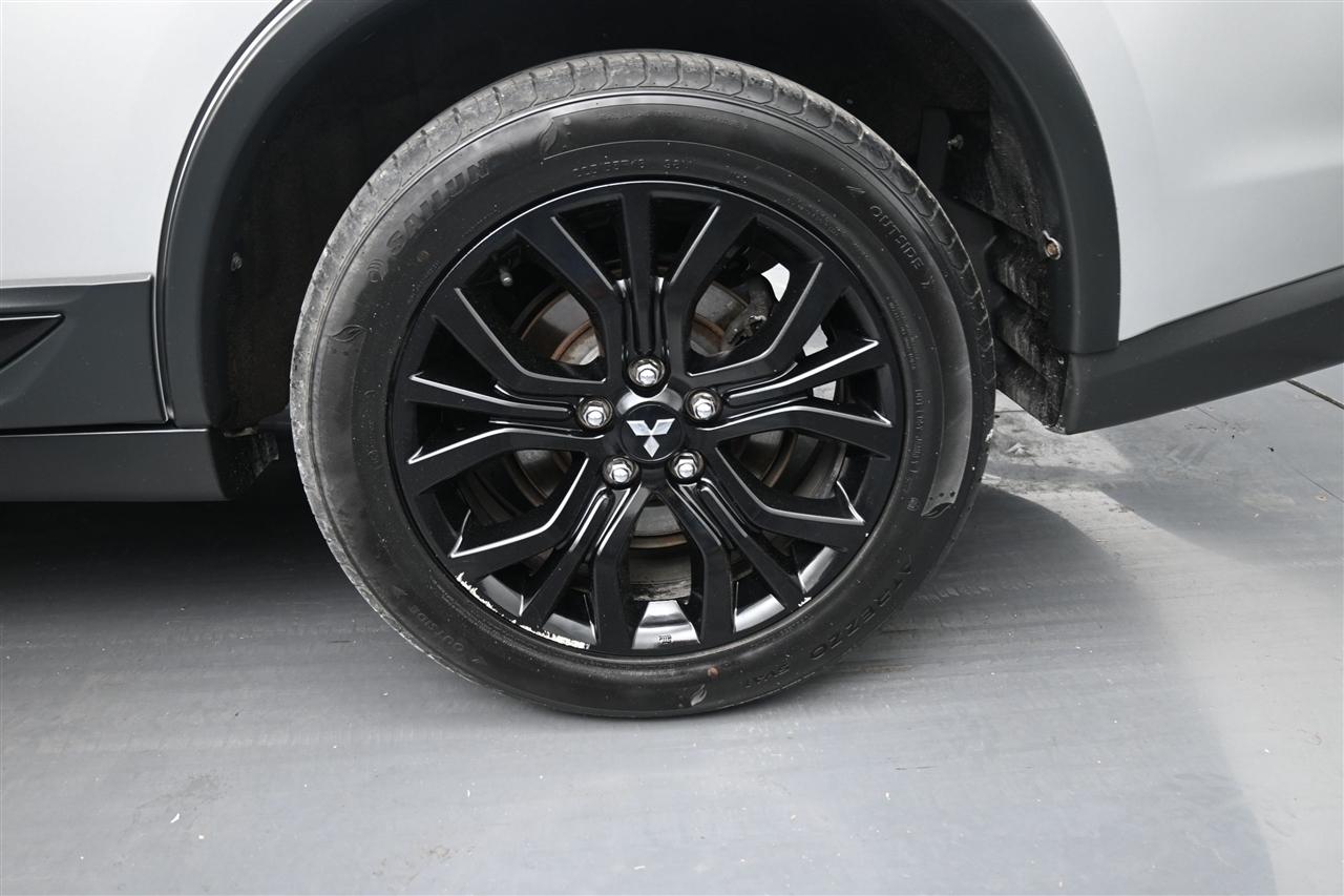 Mitsubishi Outlander SEL AWD 2018