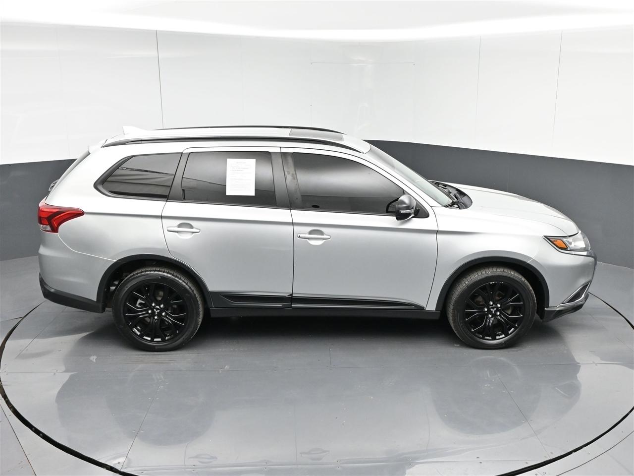 Mitsubishi Outlander SEL AWD 2018