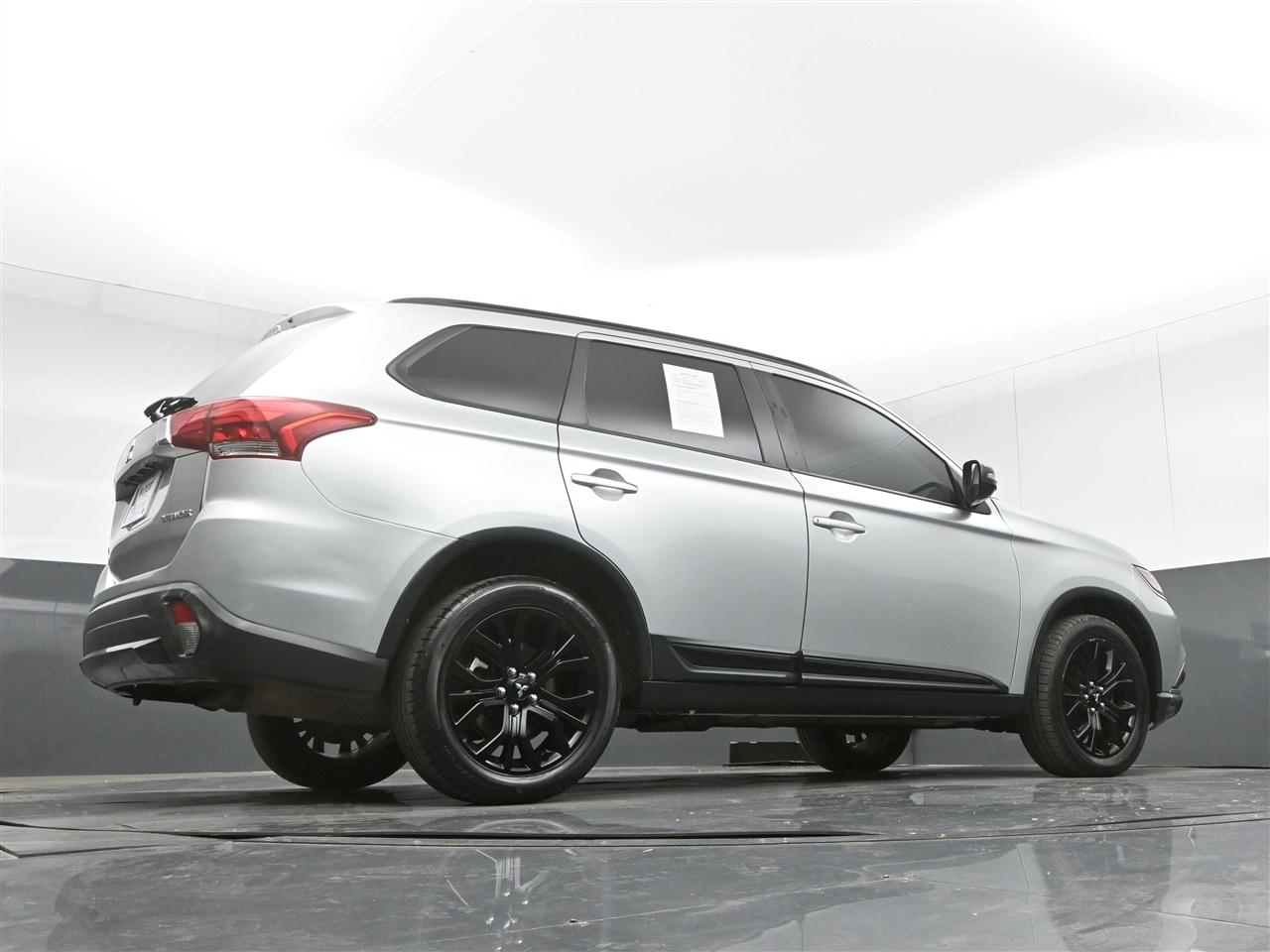 Mitsubishi Outlander SEL AWD 2018