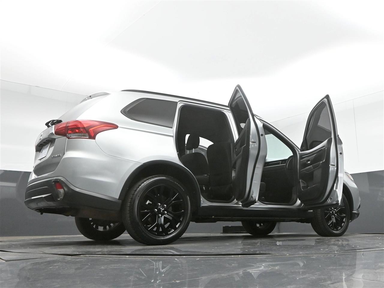 Mitsubishi Outlander SEL AWD 2018