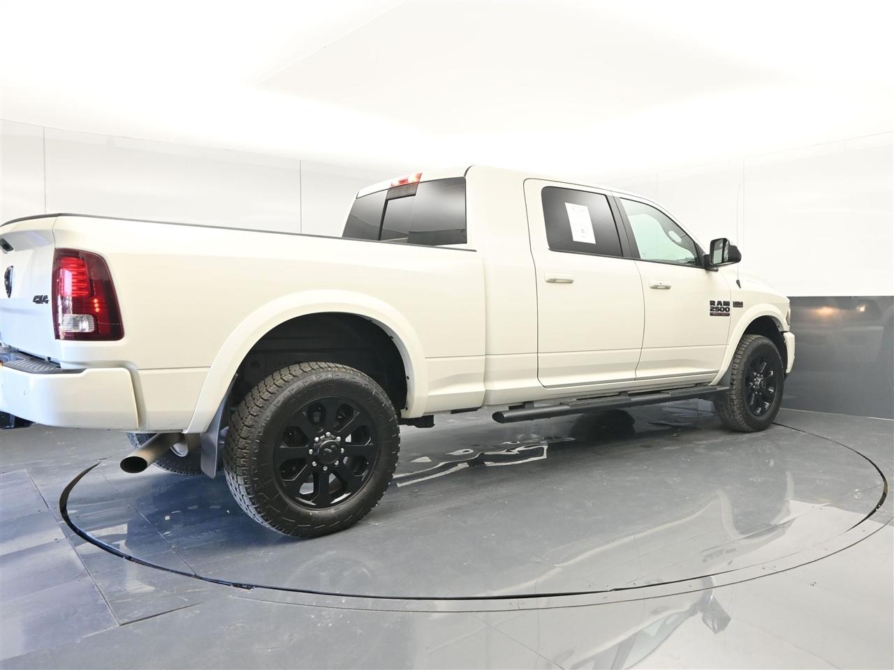 RAM 2500 Laramie Mega Cab 4WD 2017