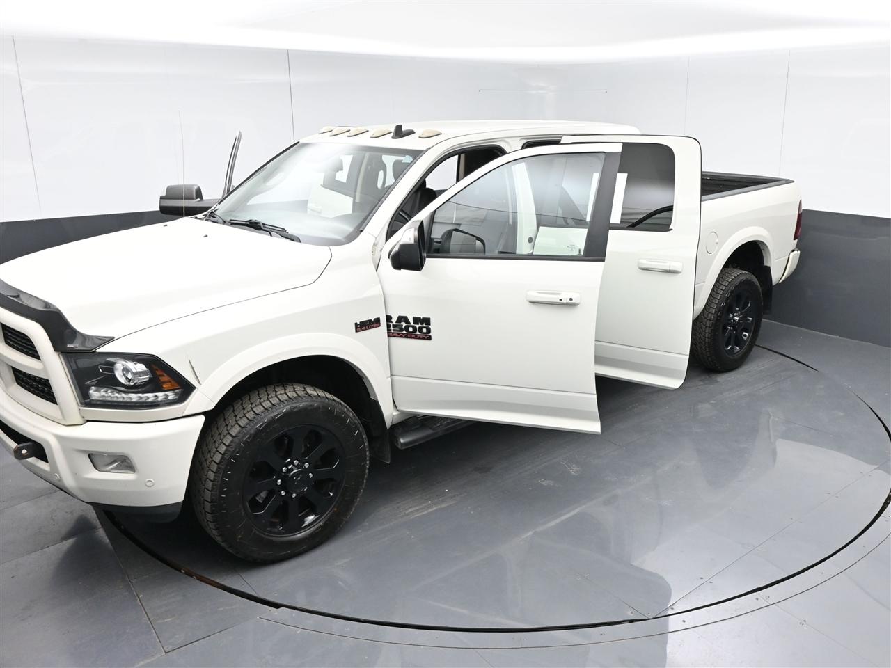 RAM 2500 Laramie Mega Cab 4WD 2017