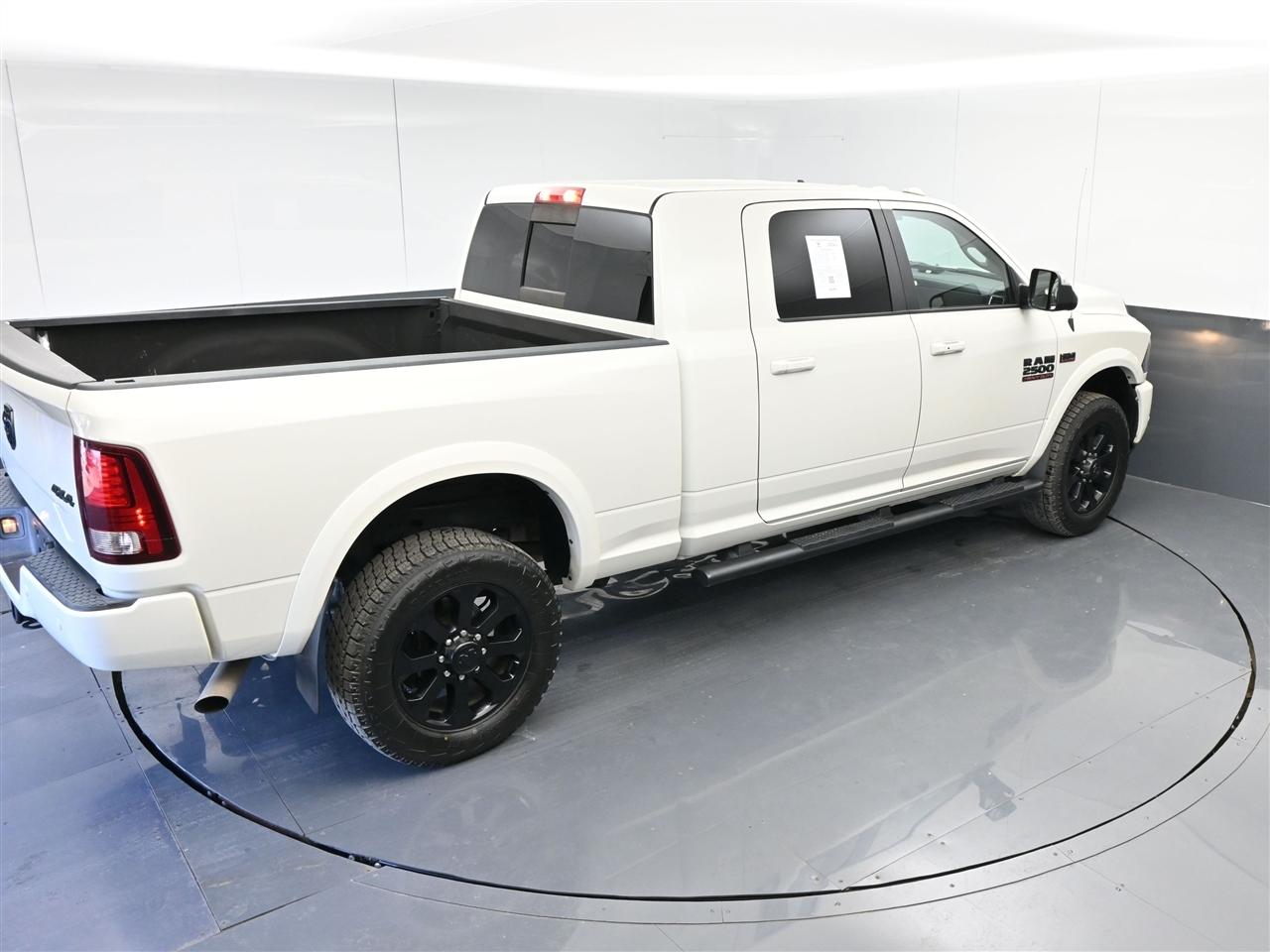 RAM 2500 Laramie Mega Cab 4WD 2017