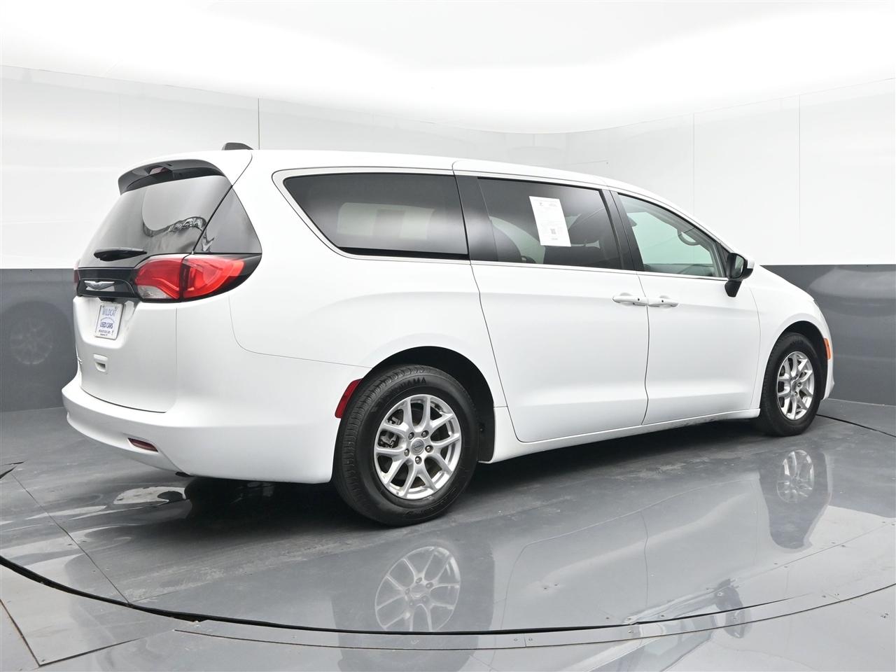 Chrysler Voyager LX 2023