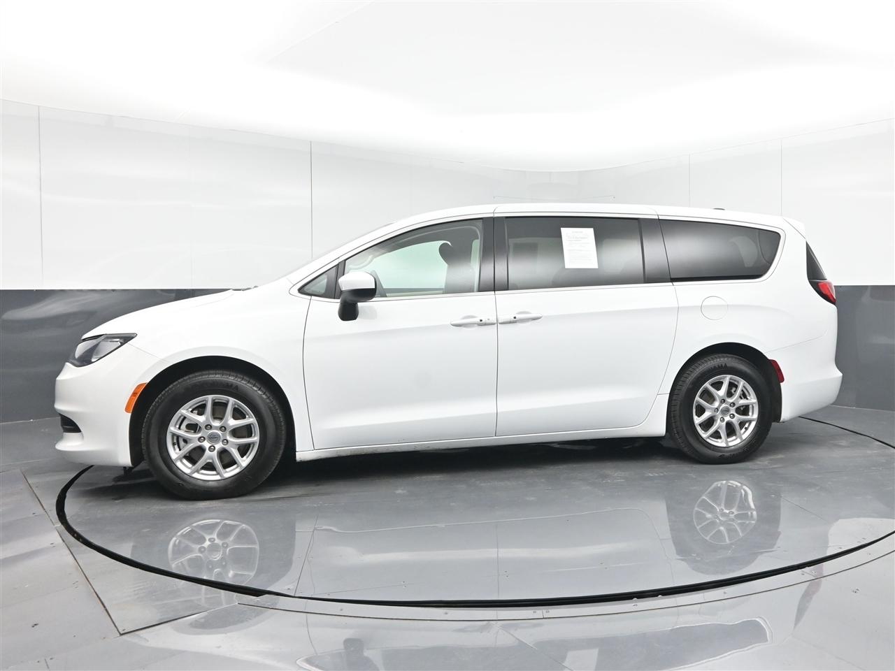 Chrysler Voyager LX 2023