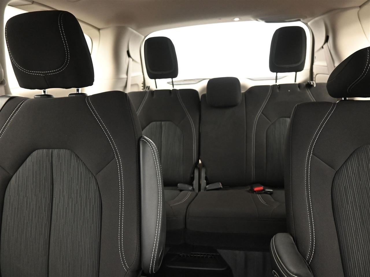 Chrysler Voyager LX 2023