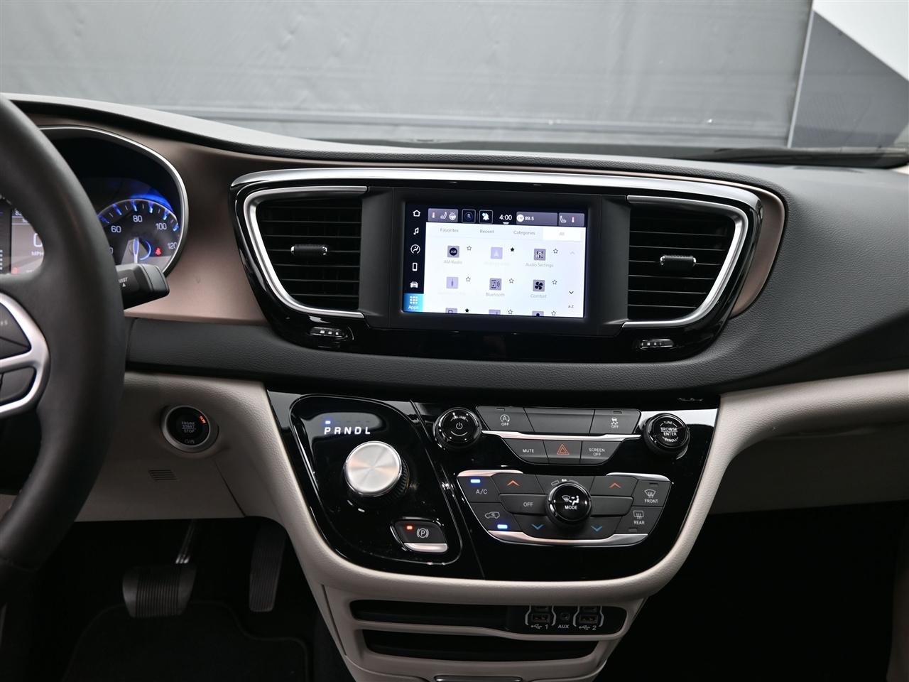 Chrysler Voyager LX 2023